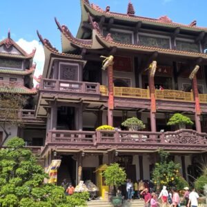 top 10 ngoi chua noi tieng va linh thieng Binh Dinh